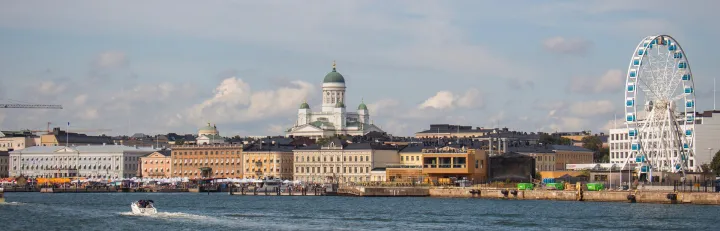 helsinki-view-to-market-squre-and-accounting